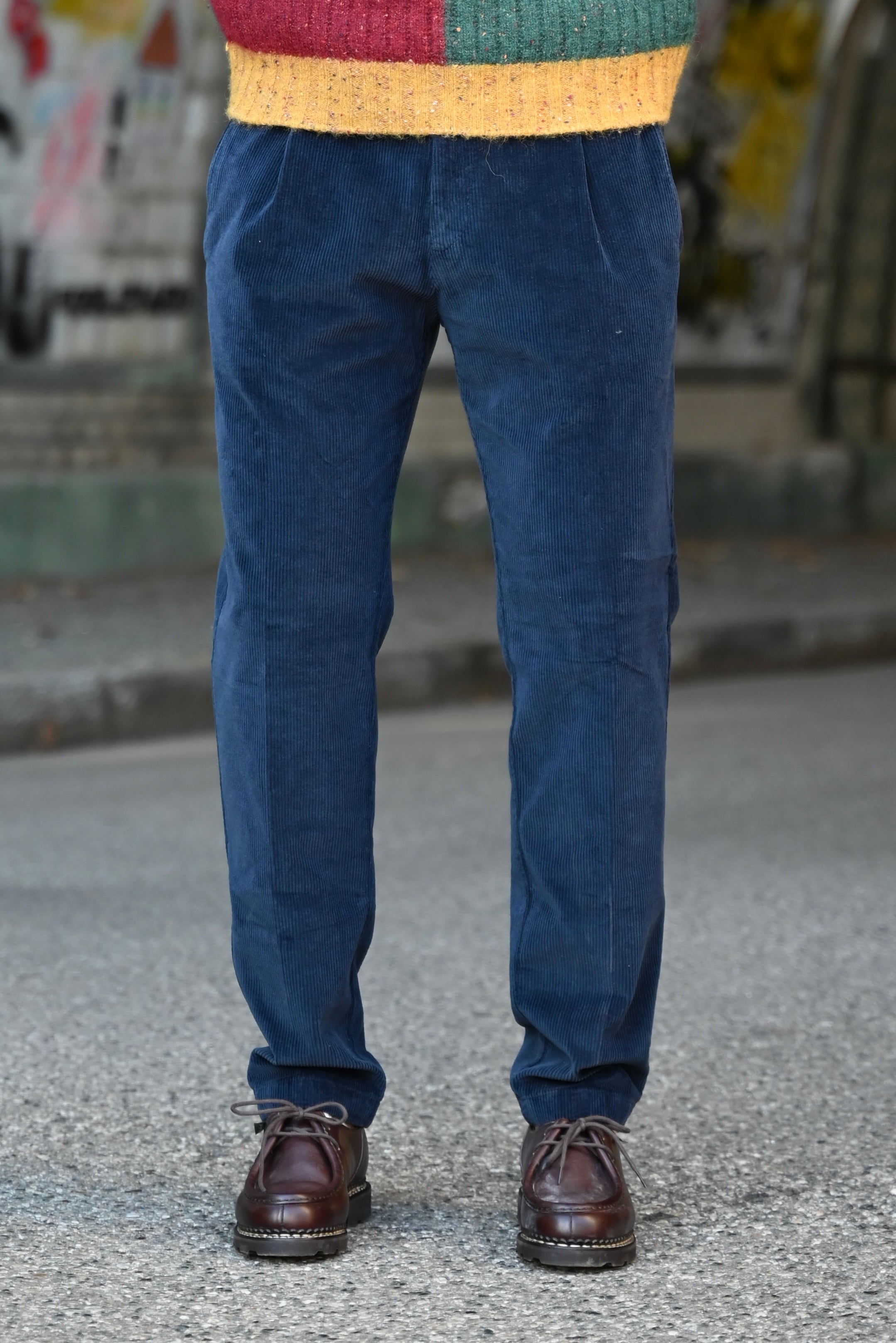 Pantalon chino plissé en velours côtelé FRESH en bleu marine