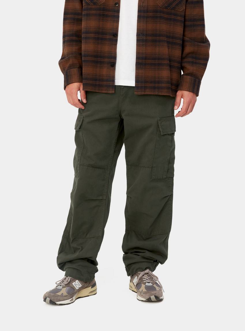 CARHARTT WIP Pantalon cargo régulier teint en pièce