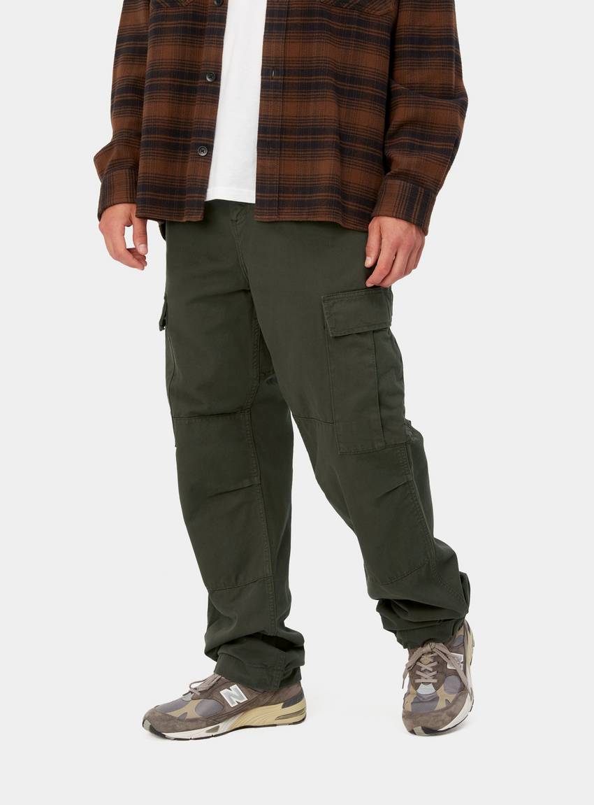 CARHARTT WIP Pantalon cargo régulier teint en pièce