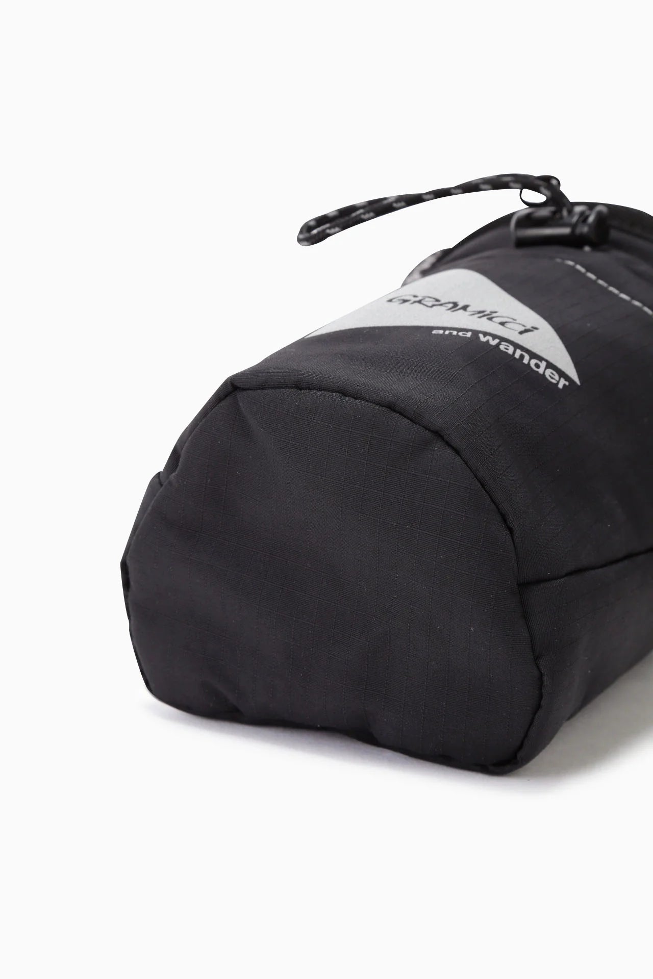 GRAMICCI X And Wander Padded Chalk Pouch Black