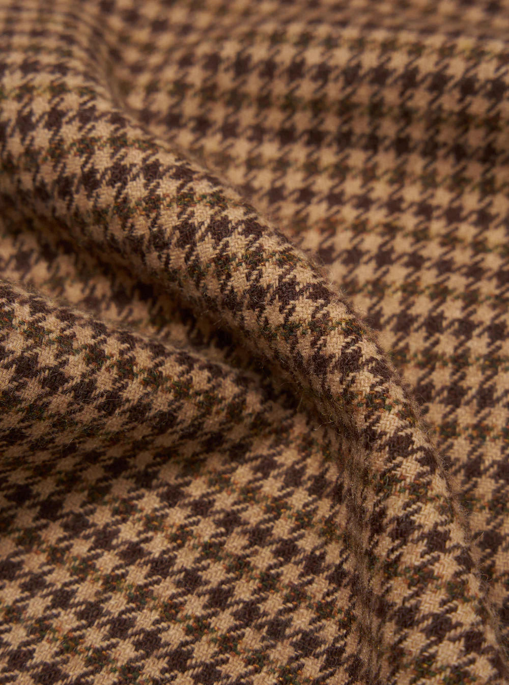 UNIVERSAL WORKS Oxford Pant in Sand Houndstooth Tweed