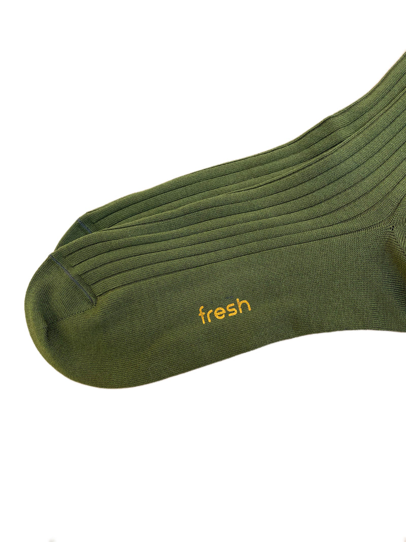 Chaussettes mi-mollet en coton FRESH en vert militaire