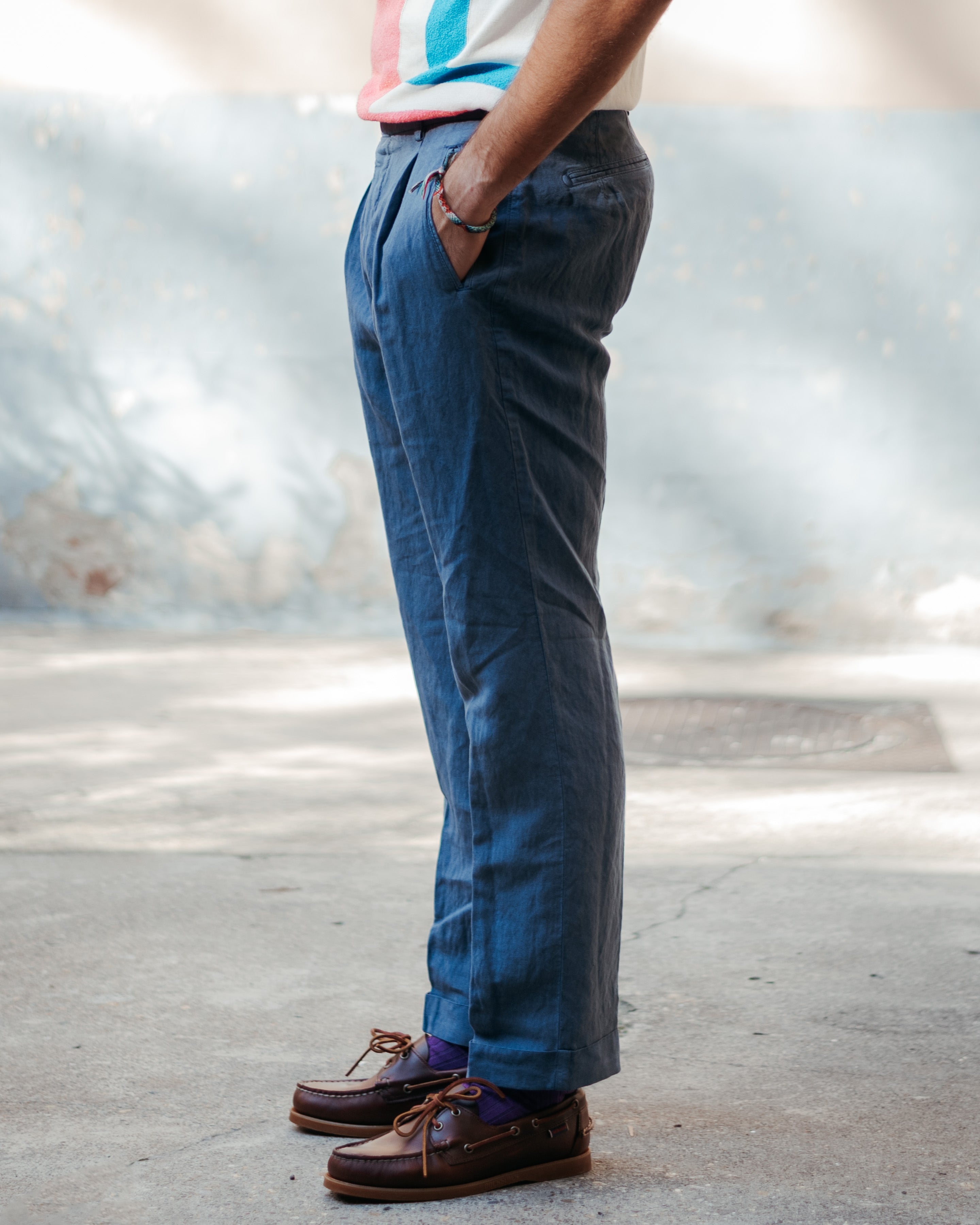 FRESH Lyocell Linen One-Pleat Chino Pants In Blue