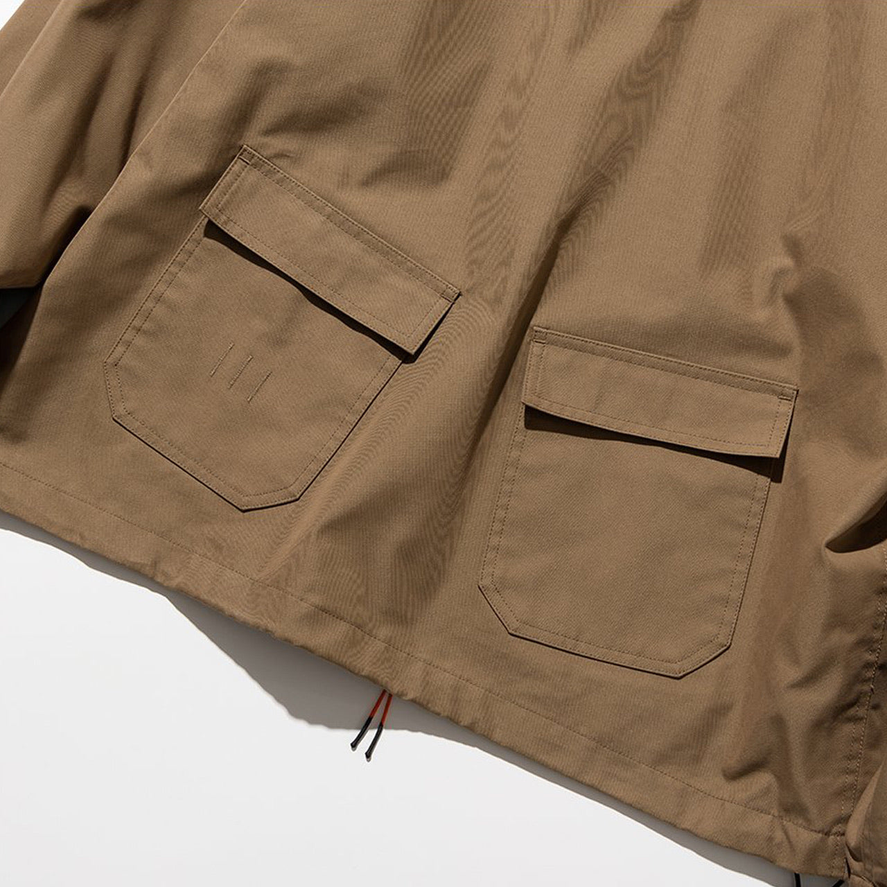 UNIFORM BRIDGE Veste Anorak Smockée Marron 